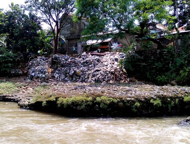 Masalah Lingkungan Besar Yang Dihadapi Indonesia 